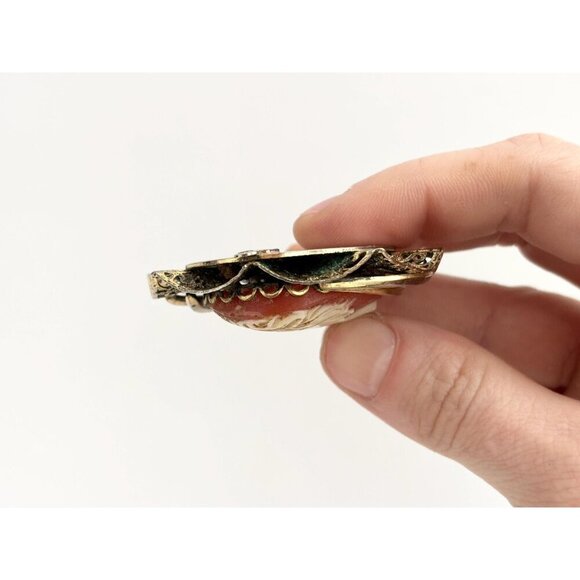 XL Dark Gold Toned Oval Carved Faux Cameo Vintage Pendant Bypass Frame - Picture 9 of 10